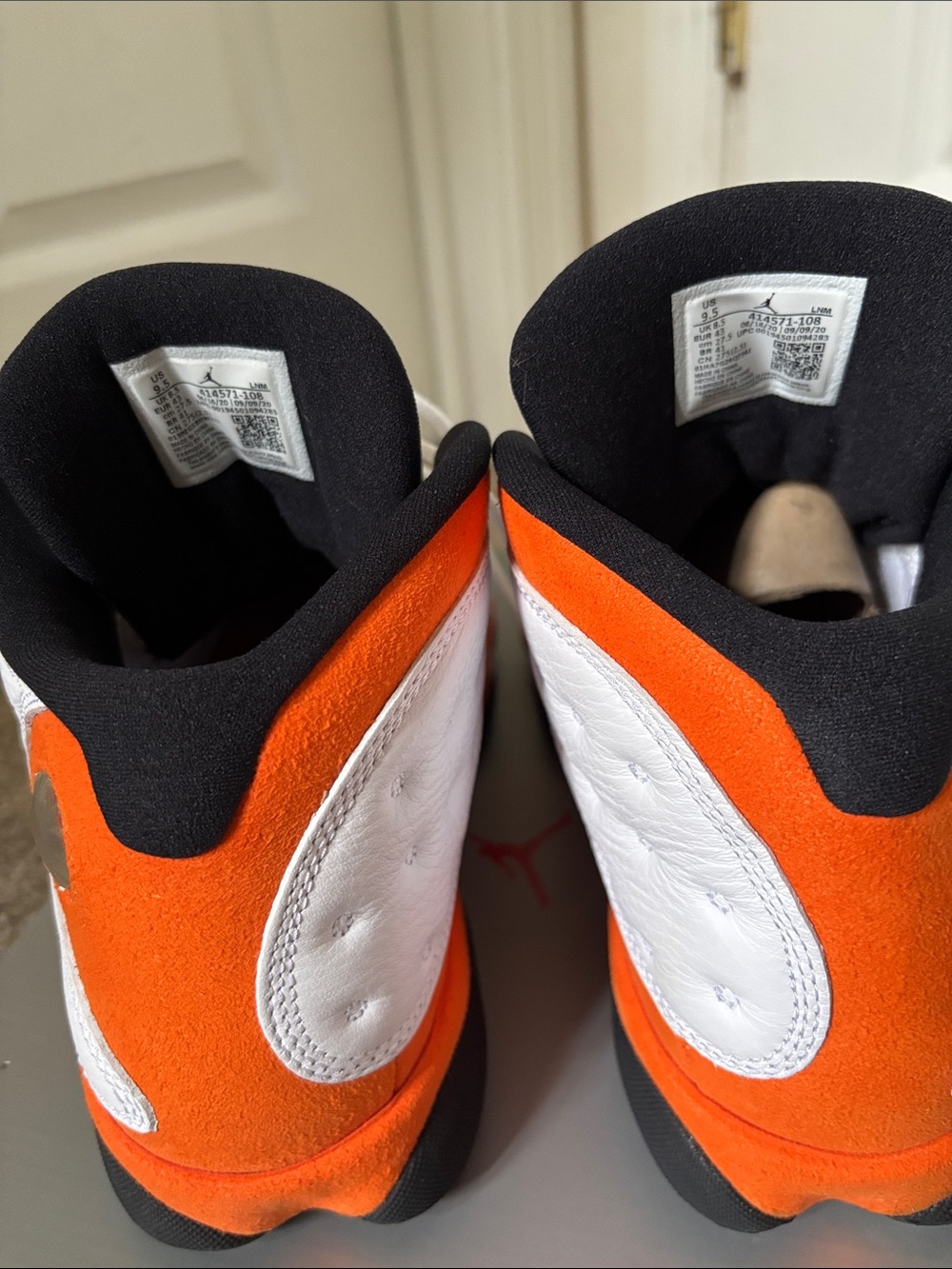 Air Jordan 13 Retro Mens size 9.5 White and Orange Basketball Shoe - Picture 6 of 9